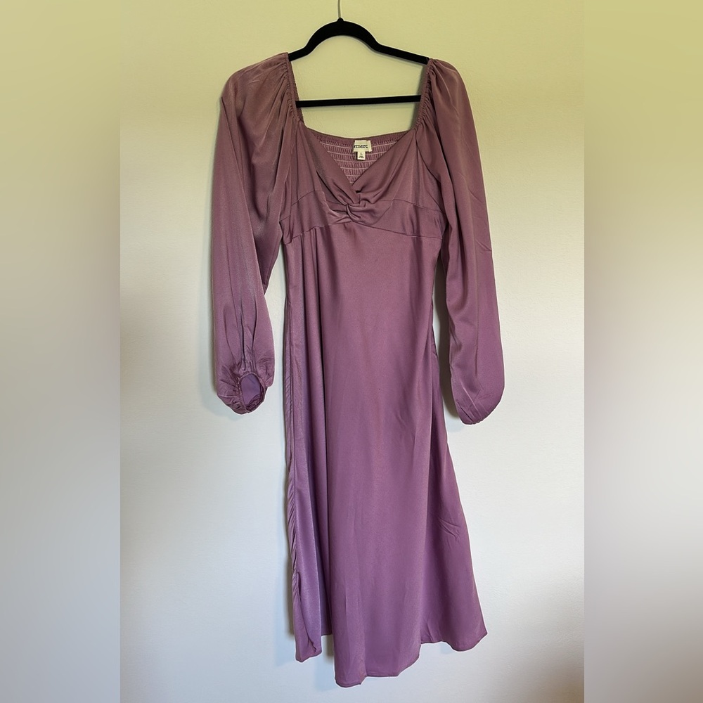Purple Sweetheart Gown with Bishop Sleeves for Weddings